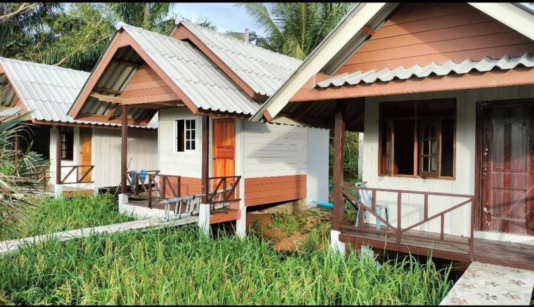 ปารมีฟาร์มสเตย์ Takuapa Exteriér fotografie